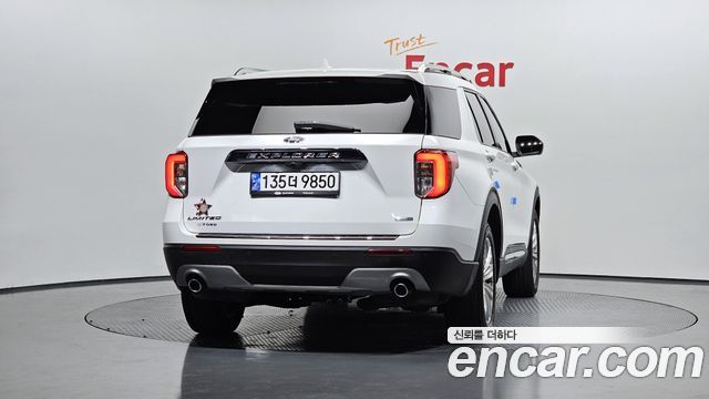Ford Explorer (VI) 2.3 LimIted 4WD 2020 — фото 4