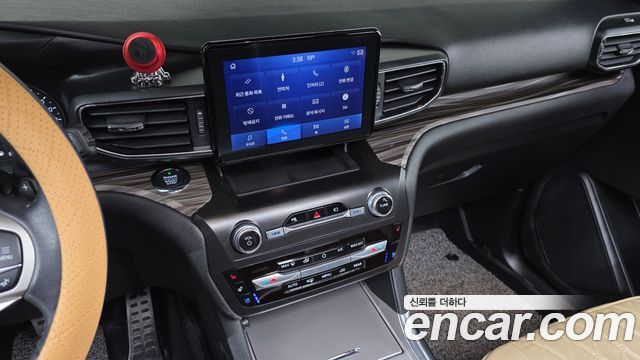 Ford Explorer (VI) 2.3 LimIted 4WD 2020 — фото 14