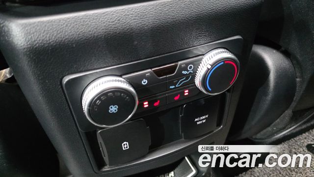 Ford Explorer (VI) 2.3 LimIted 4WD 2020 — фото 18