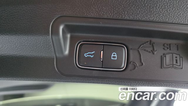 Ford Explorer (VI) 2.3 LimIted 4WD 2020 — фото 20