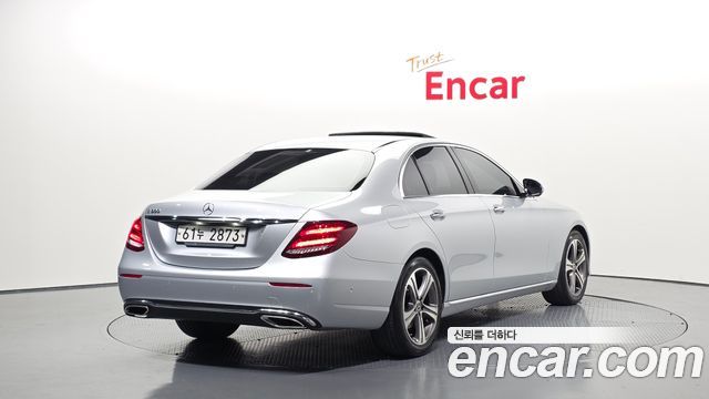 Mercedes-Benz E-Class (W213) E300 Avantgarde 2019 — фото 2