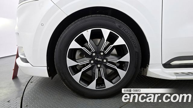 Kia Carnival (IV) Diesel 9-Seater Hi-Limousine Signature 2022 — фото 5