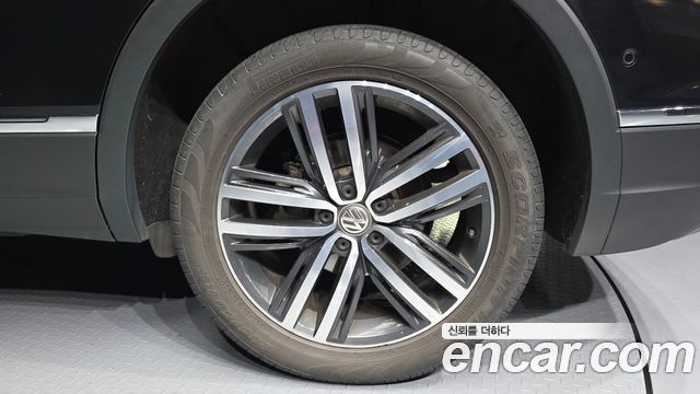 Volkswagen Tiguan Allspace 2.0 TDI Prestige 2020 — фото 5