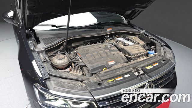 Volkswagen Tiguan Allspace 2.0 TDI Prestige 2020 — фото 6