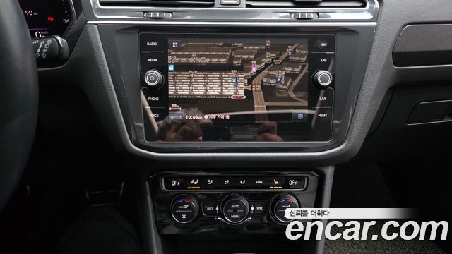 Volkswagen Tiguan Allspace 2.0 TDI Prestige 2020 — фото 14