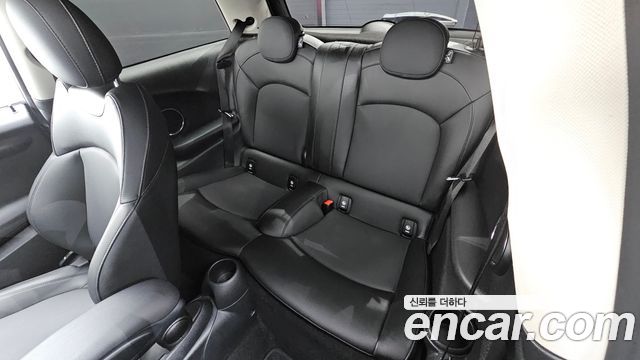 MINI Cooper HIGH Third Generation 2021 — фото 11