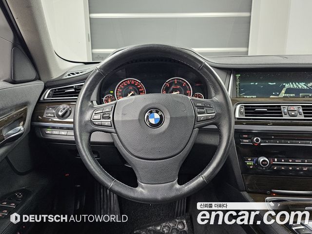 BMW 7 Series (F01) 730d 2013 — фото 17