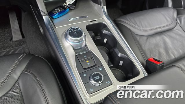 Ford Explorer (VI) 3.0 Platinum 4WD 2023 — фото 9
