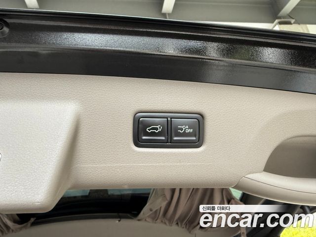 Kia Carnival (IV) HEV 9-Seater Hi-Limousine Signature 2025 — фото 24