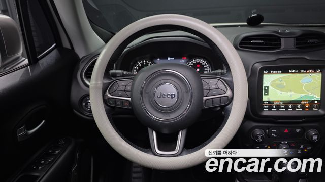 Jeep Renegade 2.4 Limited 2019 — фото 13