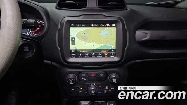 Jeep Renegade 2.4 Limited 2019 — фото 14