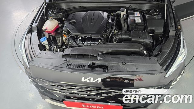 Kia K8 2.5 Gasoline 2WD Noblesse 2023 — фото 6