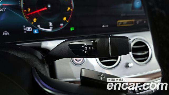 Mercedes-Benz E-Class (W213) E250 Avantgarde 2021 — фото 9