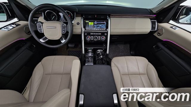 Land Rover Discovery 5 3.0 TD6 HSE 2017 — фото 7