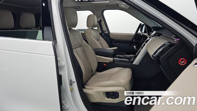 Land Rover Discovery 5 3.0 TD6 HSE 2017 — фото 10