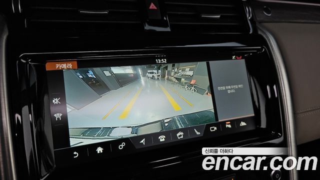Land Rover Discovery 5 3.0 TD6 HSE 2017 — фото 15