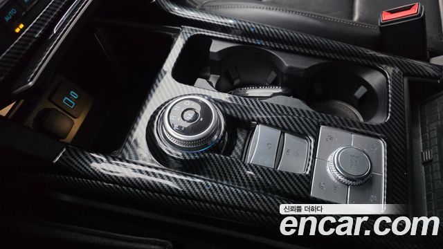 Ford Explorer (VI) 2.3 LimIted 4WD 2020 — фото 9