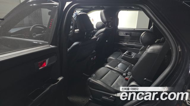 Ford Explorer (VI) 2.3 LimIted 4WD 2020 — фото 11
