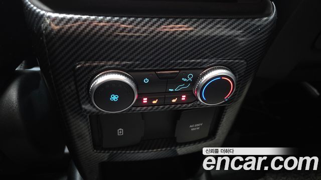 Ford Explorer (VI) 2.3 LimIted 4WD 2020 — фото 18