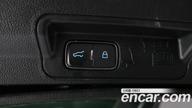 Ford Explorer (VI) 2.3 LimIted 4WD 2020 — фото 19