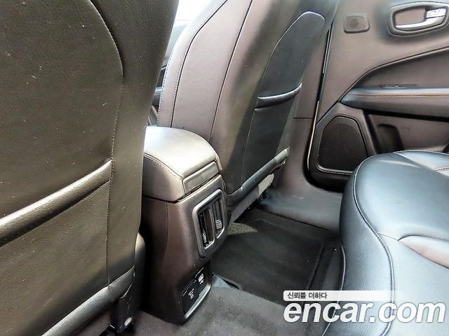 Jeep Compass (II) 2.4 Limitied AWD 2019 — фото 20