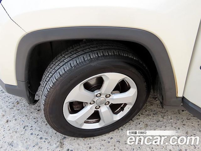 Jeep Compass (II) 2.4 Limitied AWD 2019 — фото 24