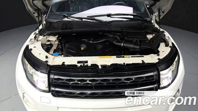 Land Rover Range Rover Evoque 2.0 Si4 Dynamic Coupe 2012 — фото 6