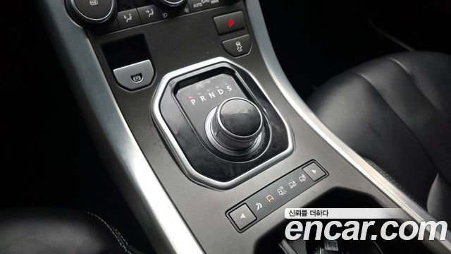 Land Rover Range Rover Evoque 2.0 Si4 Dynamic Coupe 2012 — фото 9