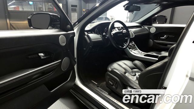 Land Rover Range Rover Evoque 2.0 Si4 Dynamic Coupe 2012 — фото 10