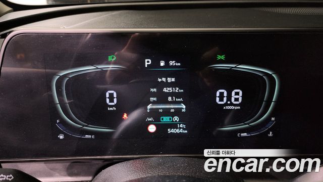 Kia Sportage (V) Diesel 2.0 2WD Prestige 2022 — фото 8