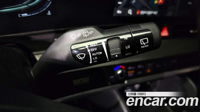 Kia Sportage (V) Diesel 2.0 2WD Prestige 2022 — фото 18