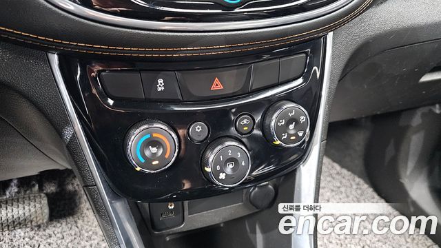 Chevrolet Trax 1.4 Premier 2019 — фото 21