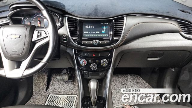 Chevrolet Trax 1.4 Premier 2019 — фото 22