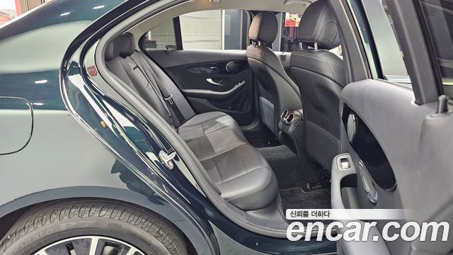 Mercedes-Benz C-Class (W205) C200 2019 — фото 12