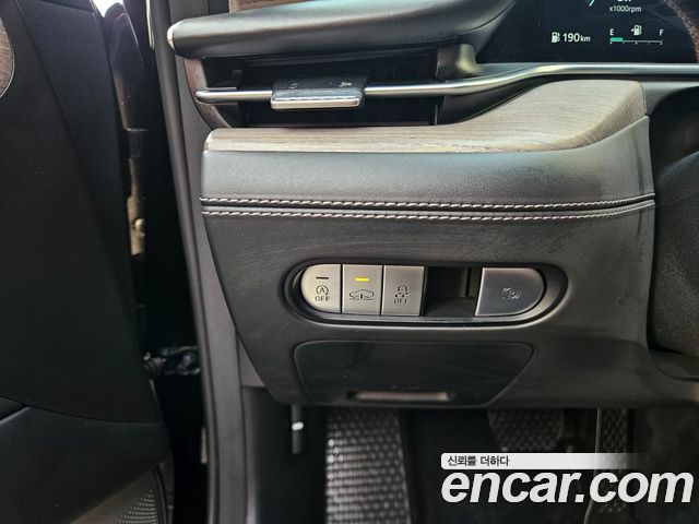 Genesis G90 (RS4) Gasoline 3.5 Turbo AWD 2022 — фото 20