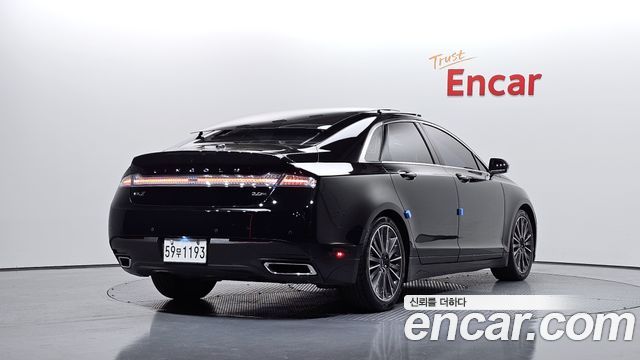 Lincoln MKZ Hybrid 2nd 2016 — фото 2
