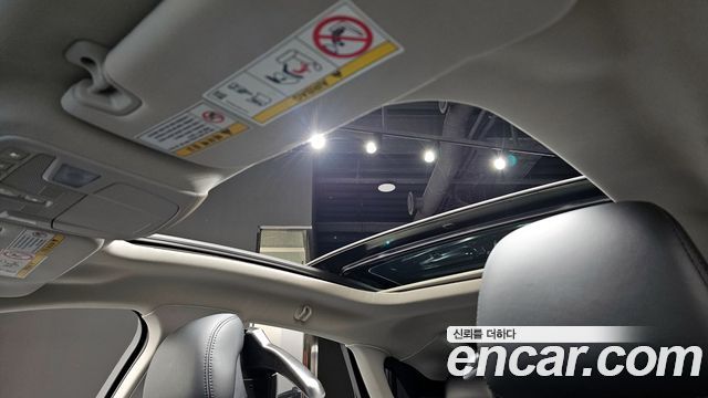 Lincoln MKZ Hybrid 2nd 2016 — фото 19