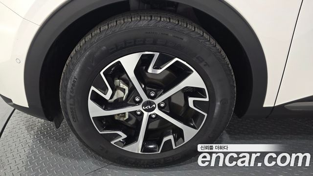 Kia Sportage Hybrid (V) Signature Gravity 2WD 2023 — фото 5