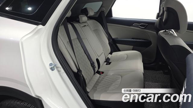 Kia Sportage Hybrid (V) Signature Gravity 2WD 2023 — фото 11