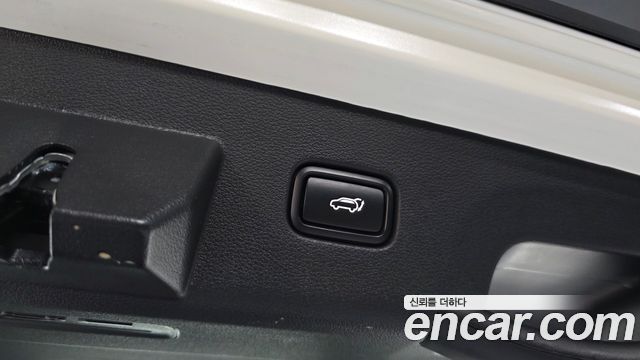 Kia Sportage Hybrid (V) Signature Gravity 2WD 2023 — фото 20