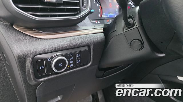 Ford Explorer (VI) 2.3 LimIted 4WD 2023 — фото 17