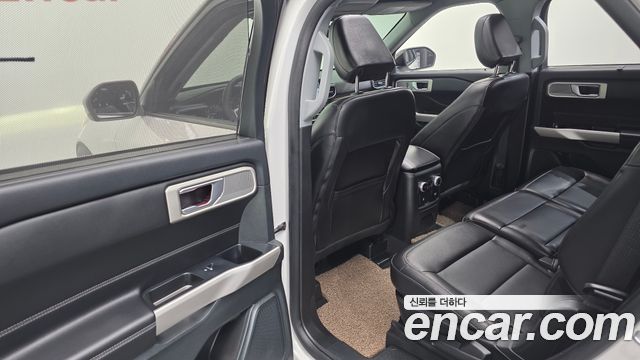 Ford Explorer (VI) 2.3 LimIted 4WD 2023 — фото 21