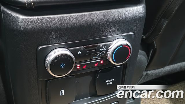 Ford Explorer (VI) 2.3 LimIted 4WD 2023 — фото 22