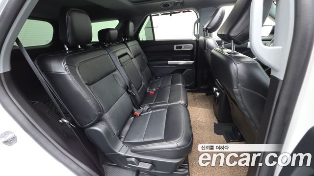 Ford Explorer (VI) 2.3 LimIted 4WD 2023 — фото 23