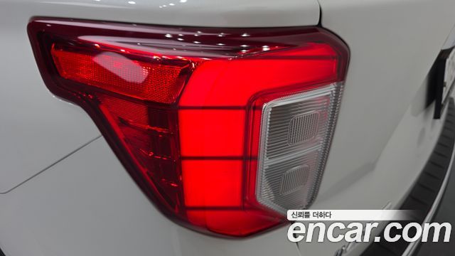 Ford Explorer (VI) 2.3 LimIted 4WD 2023 — фото 29