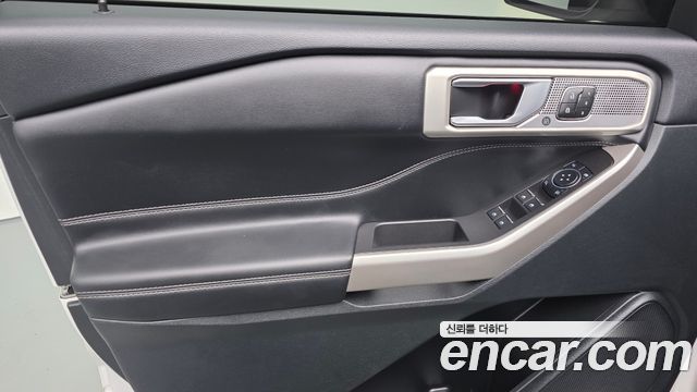 Ford Explorer (VI) 2.3 LimIted 4WD 2023 — фото 31