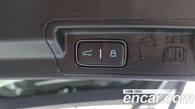 Ford Explorer (VI) 2.3 LimIted 4WD 2023 — фото 34