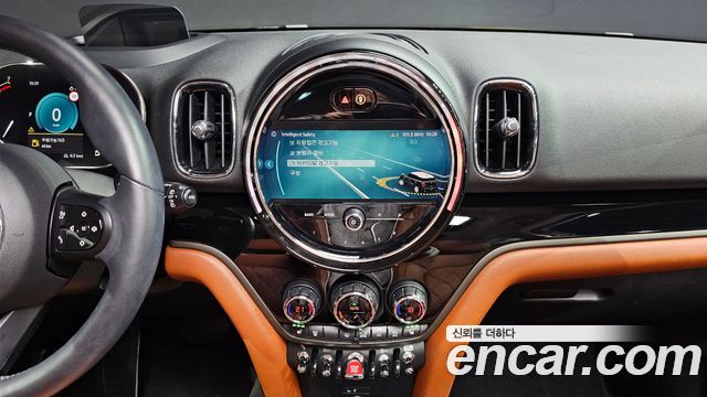 MINI Cooper S Countryman ALL4 Classic 2nd 2022 — фото 16