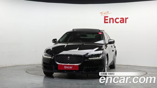Jaguar XE 20d Prestige 2018 — фото 3
