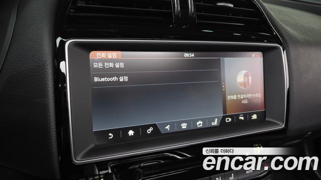 Jaguar XE 20d Prestige 2018 — фото 16